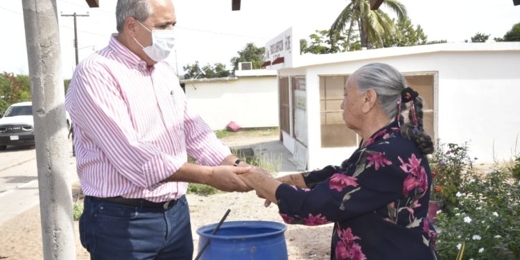 En breve se solucionará la añeja problemática del agua en su comunidad, asegura Gerardo Vargas Landeros en el Jitzámuri.