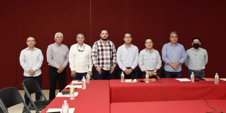 Constituyen el nuevo Comité de Obras Públicas 2021-2024.