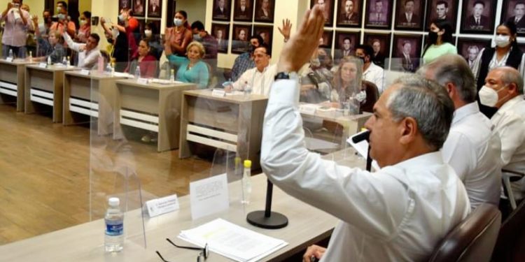 Aprueba Cabildo solicitud de separación del cargo de Contralor Interno del Ayuntamiento de Ahome.