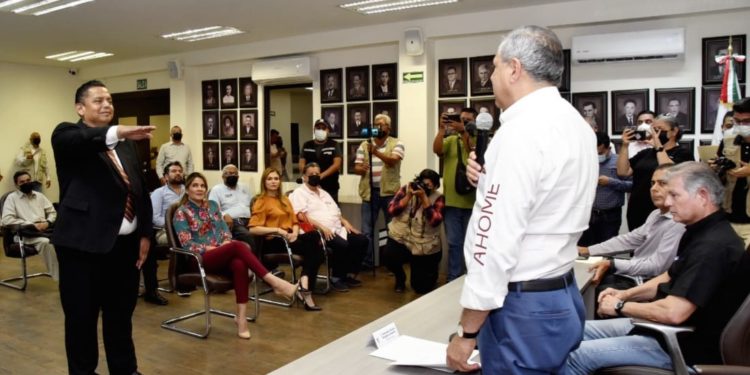 Toma protesta Felipe Juárez Soto como Director General de COMUN de Ahome.