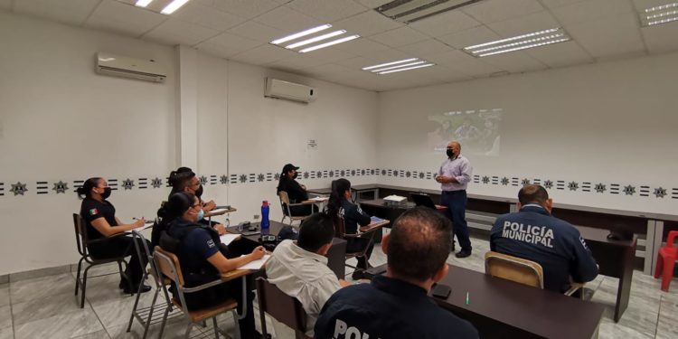 Capacitan a Policías para lograr mayor asertividad con los ciudadanos