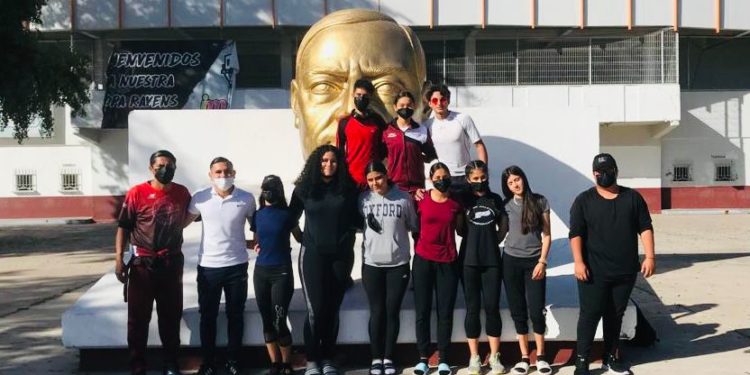 Salen Ahomenses rumbo al Macro Regional de Atletismo